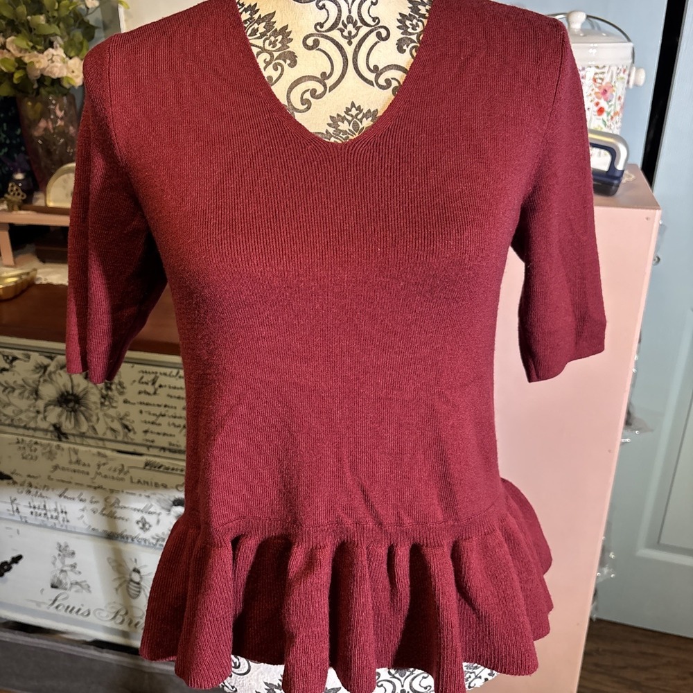 Ann Taylor Wool Blend Short Sleeve Ruffle Bottom Sweater Sz  S